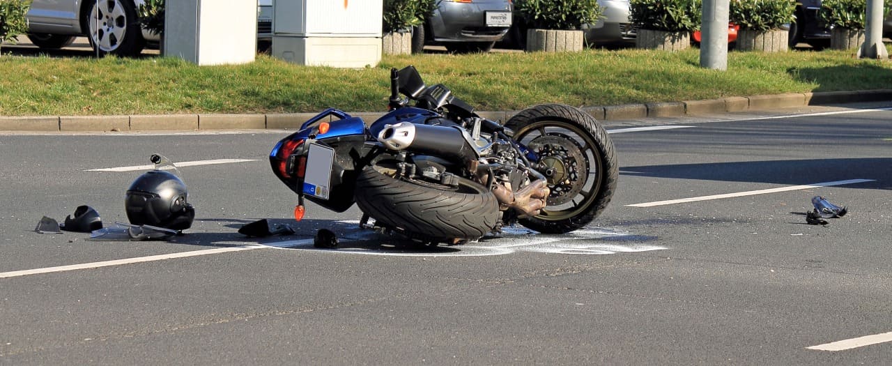 事故したバイク